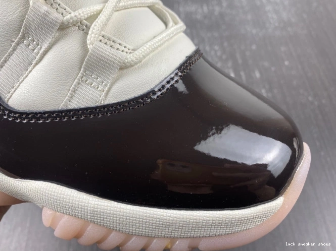 Rep LUCY AR0715-101 WMNS 11 Neapolitan Air Jordan 0731